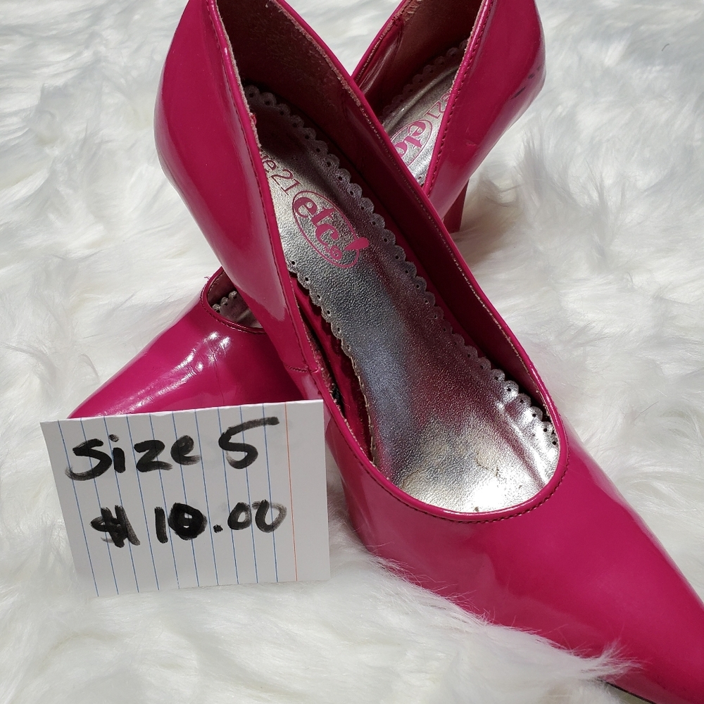 Shoes - Picture 5 of 14